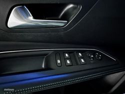 Peugeot 3008 1.5 BlueHDI 130CV Allure Pack EAT8 - Miniatura 15