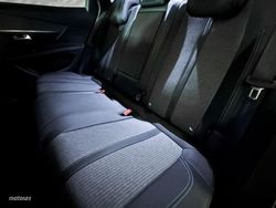 Peugeot 3008 1.5 BlueHDI 130CV Allure Pack EAT8 - Miniatura 18