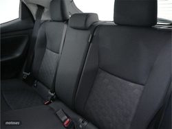 Toyota Yaris 1.5 e-CVT 116CV 120H Active Plus - Miniatura 12