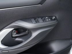 Toyota Yaris 1.5 e-CVT 116CV 120H Active Plus - Miniatura 9