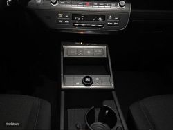 Hyundai Kona 1.6 GDI 141CV HEV Maxx DCT - Miniatura 14