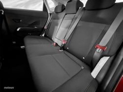 Hyundai Kona 1.6 GDI 141CV HEV Maxx DCT - Miniatura 17