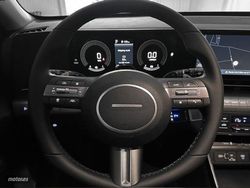 Hyundai Kona 1.6 GDI 141CV HEV Maxx DCT - Miniatura 8