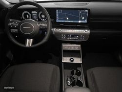 Hyundai Kona 1.6 GDI 141CV HEV Maxx DCT - Miniatura 9