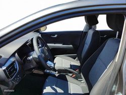 Kia Stonic 1.0 TGDI 100CV Active DCT - Miniatura 12