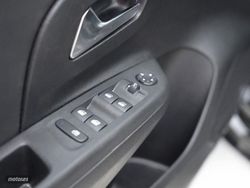 Opel Corsa 1.2 XHL 110CV Hybrid eDCT6 GS - Miniatura 17