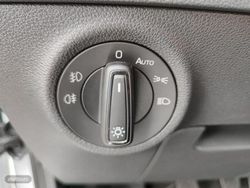 Skoda Karoq 1.0 TSI 115CV Selection - Miniatura 19