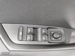 Skoda Karoq 1.0 TSI 115CV Selection - Miniatura 25