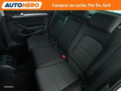 Volkswagen Passat 2.0 TDI Business - Miniatura 15