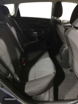 Hyundai Bayon 1.0 TGDI 48V Tecno - Miniatura 8