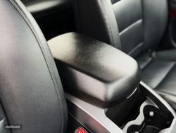 Ssangyong Rodius D22T Limited - Miniatura 23
