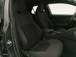 Toyota C-HR 1.8 Advance Hybrid 140 - Miniatura 8