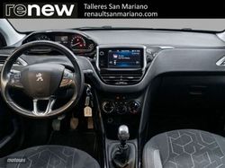 Peugeot 2008 SIGNATURE - Miniatura 13
