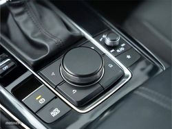 Mazda CX-30 2.5 e-Skyactiv G 140CV MHEV CentreLine AT - Miniatura 16