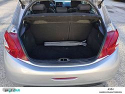 Peugeot 208 5P 1.4 HDi 68 Style - Miniatura 6