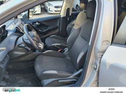 Peugeot 208 5P 1.4 HDi 68 Style - Miniatura 9