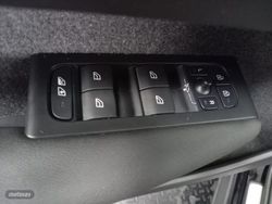 Volvo XC40 1.5 T4 Twin Recharge Essential Auto - Miniatura 24