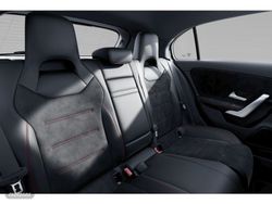 Mercedes Clase A 200 d amg line - Miniatura 11
