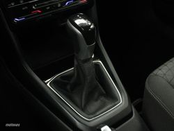 Volkswagen T-Cross 1.0 TSI 81KW DSG ADVANCE 5P - Miniatura 10