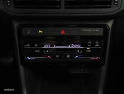 Volkswagen T-Cross 1.0 TSI 81KW DSG ADVANCE 5P - Miniatura 11