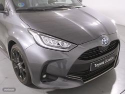 Toyota Yaris 1.5 VVT-I HYBRID STYLE 5P - Miniatura 16