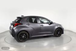 Toyota Yaris 1.5 VVT-I HYBRID STYLE 5P - Miniatura 24