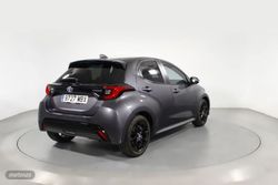 Toyota Yaris 1.5 VVT-I HYBRID STYLE 5P - Miniatura 25