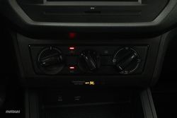 Seat Ibiza 1.0 MPI 59KW REFERENCE FULL CONNECT 5P - Miniatura 11
