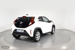 Toyota Aygo 1.0 VVT-I PLAY 5P - Miniatura 25