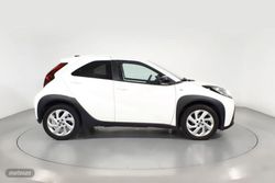 Toyota Aygo 1.0 VVT-I PLAY 5P - Miniatura 3
