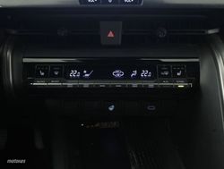 Toyota C-HR 2.0 PHEV HYBRID ADVANCE CVT 5P - Miniatura 11