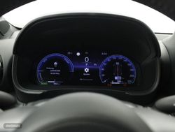 Toyota Yaris Cross 1.5 VVT-I HYBRID STYLE 5P - Miniatura 9