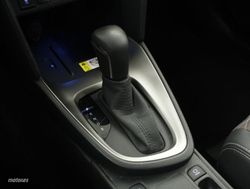 Toyota Yaris Cross 1.5 VVT-I HYBRID STYLE 5P - Miniatura 10