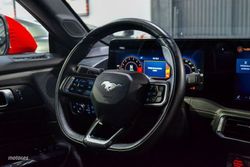 Ford Mustang Fastback GT 5.0 V8 - Miniatura 18