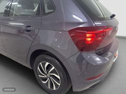 Volkswagen Polo Life TSI 95 c.v / 11.000 Kms - Miniatura 16