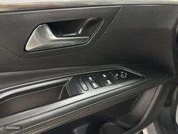 Peugeot 5008 Allure HDI 130 / 7 PLAZAS - Miniatura 16