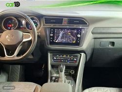Volkswagen Tiguan 2.0 TDI 150 CV Life Business DSG7 - Miniatura 11