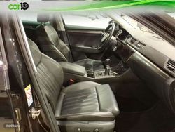 Skoda Superb 2.0 CRTDI 110KW STYLE - Miniatura 8