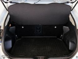 Toyota Yaris Cross 5 puertas Style 120H e-CVT - Miniatura 10