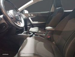 Kia XCeed 1.0 T-GDi Drive 74kW (100CV) - Miniatura 6
