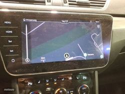 Skoda Superb 2.0 CRTDI 110KW STYLE - Miniatura 10