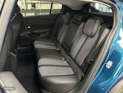Peugeot 408 PLUG-IN HYBRID 225 e-EAT8 Allure - Miniatura 11