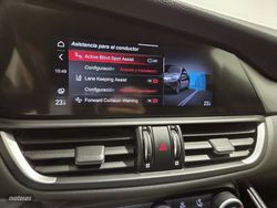 Alfa Romeo Giulia GIULIA 2.2 TURBO DIESEL 190CV SPRINT AT8 - Miniatura 25
