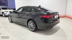 Alfa Romeo Giulia GIULIA 2.2 TURBO DIESEL 190CV SPRINT AT8 - Miniatura 7