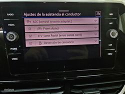 Volkswagen T-Roc R-Line 1.5 TSI 110 kW (150 CV) DSG - Miniatura 10