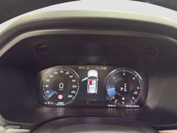 Volvo XC 60 B4 D Momentun 197 c.v / HIBRIDO / AUTO - Miniatura 25