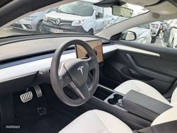 Tesla Model 3 Performance AWD - Miniatura 7