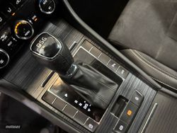 Skoda Superb Combi 2.0TDI 150CV Style DSG - Miniatura 20