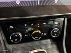 Skoda Superb Combi 2.0TDI 150CV Style DSG - Miniatura 21