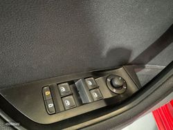 Skoda Superb Combi 2.0TDI 150CV Style DSG - Miniatura 28